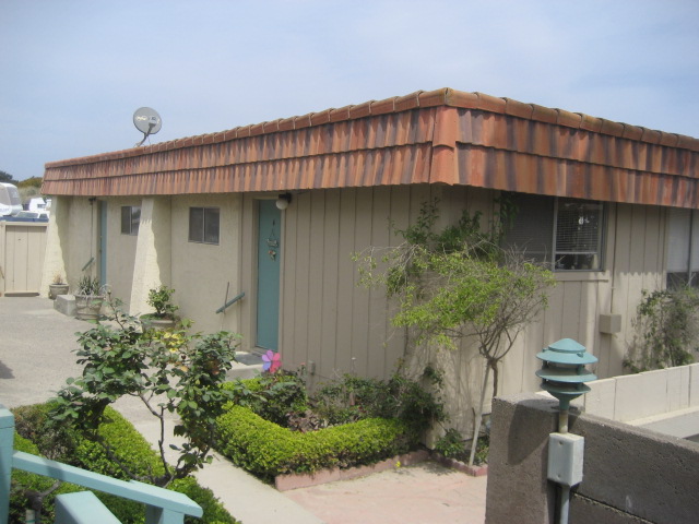 356-360 Pier Ave in Oceano, CA - Foto de edificio - Building Photo