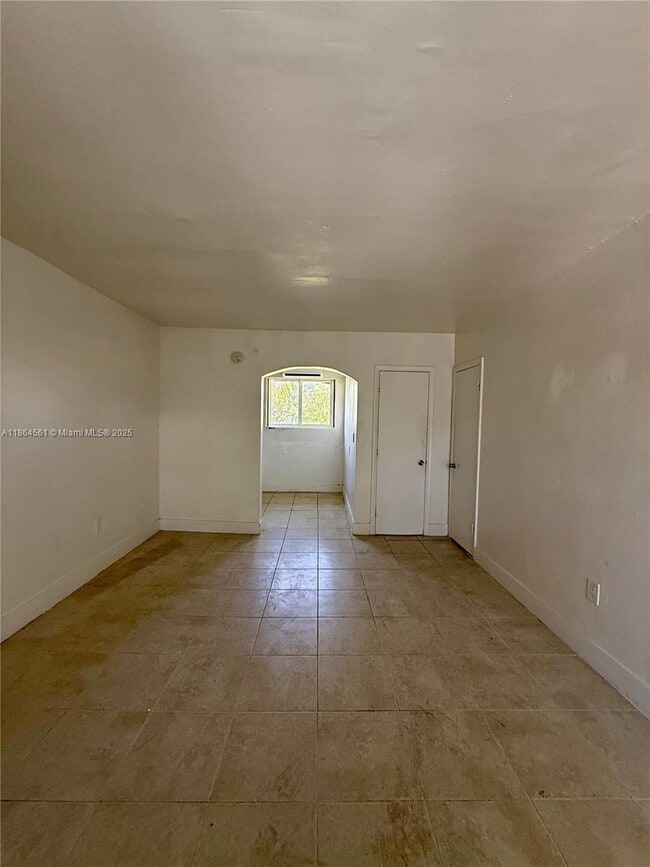 5305 Biscayne Blvd in Miami, FL - Building Photo - Building Photo