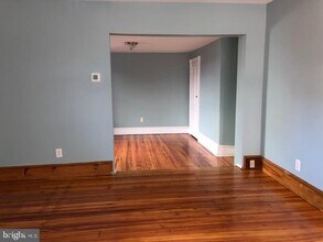 12 Thompson St in Bordentown, NJ - Building Photo - Building Photo