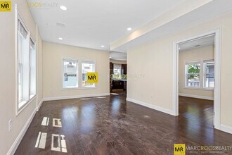 70 Stanley Ave, Unit 1 in Medford, MA - Foto de edificio - Building Photo
