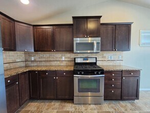 566 Jordan Ln in Richland, WA - Building Photo - Building Photo