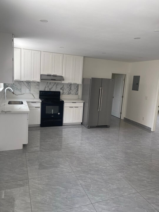 918 8th Ave in Honolulu, HI - Building Photo