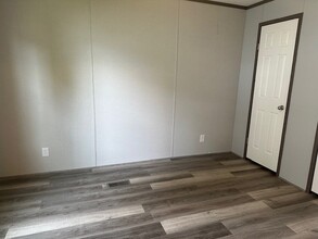 3521 Kings Point Terrace in Lansing, MI - Building Photo - Building Photo