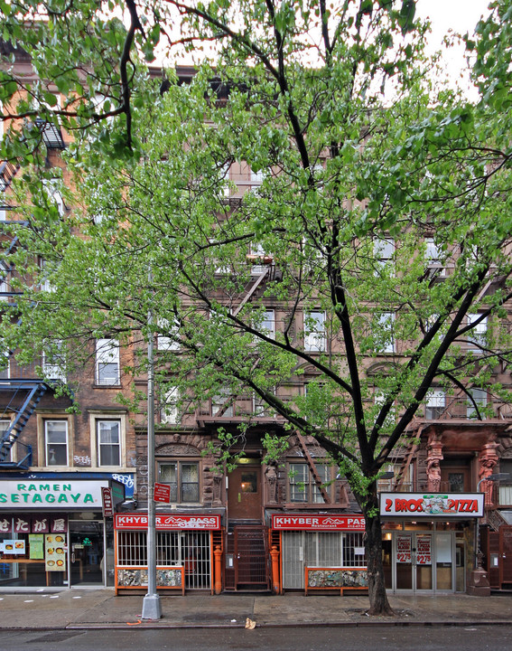 34 Saint Marks Pl in New York, NY - Foto de edificio