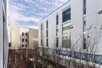 450 Hayes St-Unit -2G in San Francisco, CA - Building Photo - Building Photo