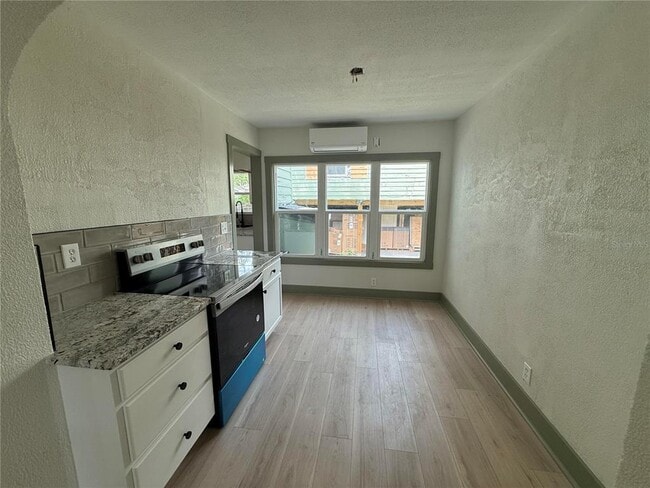 535 14th Ave S in St. Petersburg, FL - Building Photo - Building Photo