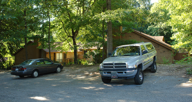 2821 Seclusion Ct in Raleigh, NC - Building Photo - Building Photo