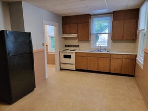 390 N Clay Rd, Unit A in Lititz, PA - Building Photo - Building Photo