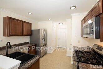 229 Adefield Ln in Holly Springs, NC - Building Photo - Building Photo