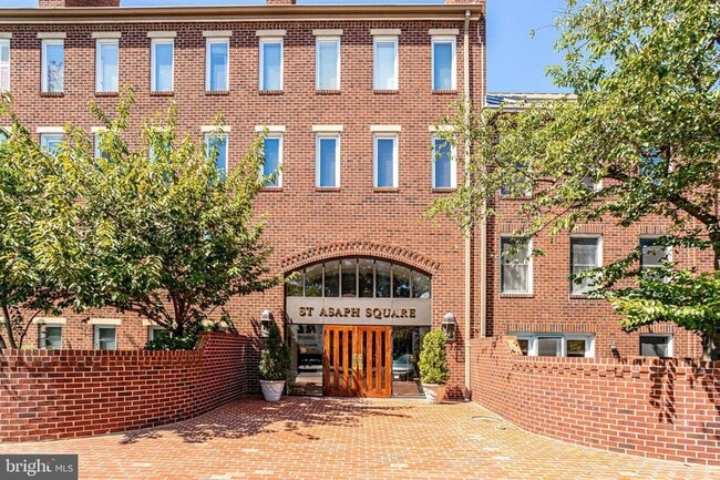 property at 801 S Pitt St