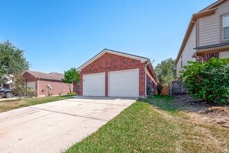 5910 Spring Sunrise Dr in Richmond, TX - Building Photo - Building Photo