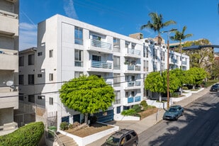 Fuller Apartments in Los Angeles, CA - Building Photo