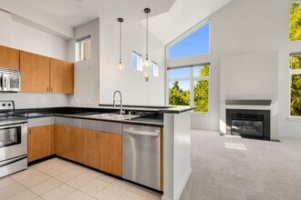 521 7th Ave in Kirkland, WA - Building Photo - Building Photo