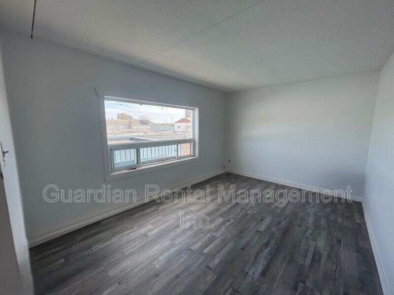 141 Frederica St W in Thunder Bay, ON - Building Photo