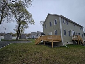 37 Rose Glen St, Unit 2 in Stoughton, MA - Building Photo - Building Photo