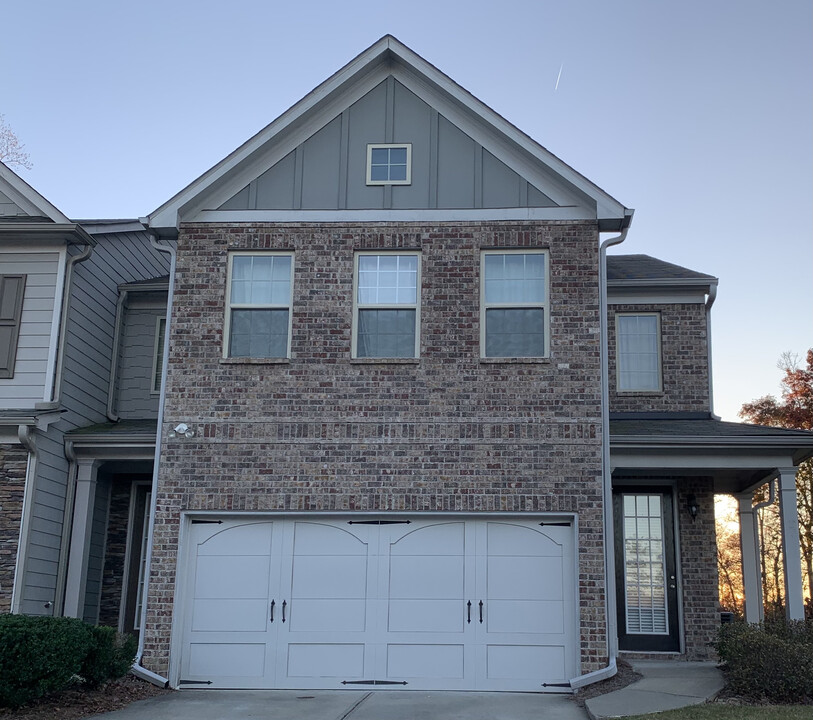 3302 Brockenhurst Dr in Buford, GA - Building Photo