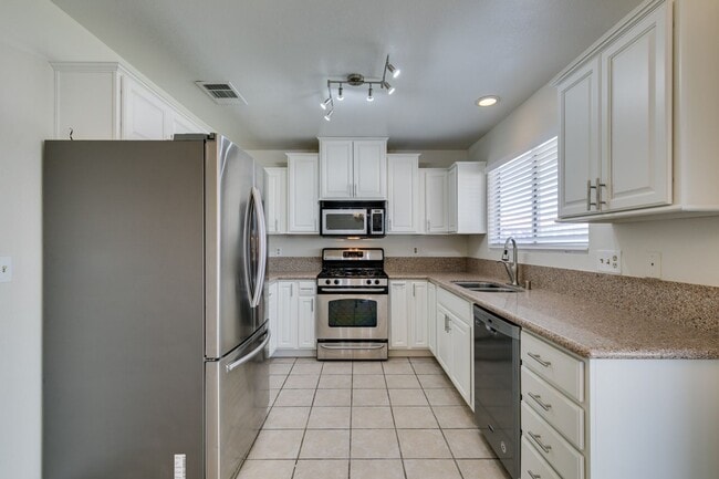 property at 2424 Millcroft Dr