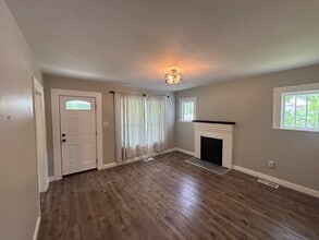 308 S Lake St in Greeneville, TN - Building Photo - Building Photo