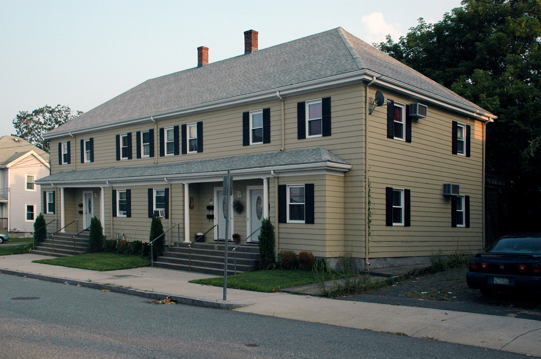 15 Gorham St in Waltham, MA - Foto de edificio