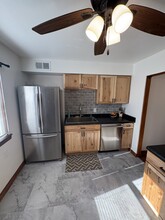 6525 W Center St, Unit 2 in Wauwatosa, WI - Building Photo - Building Photo
