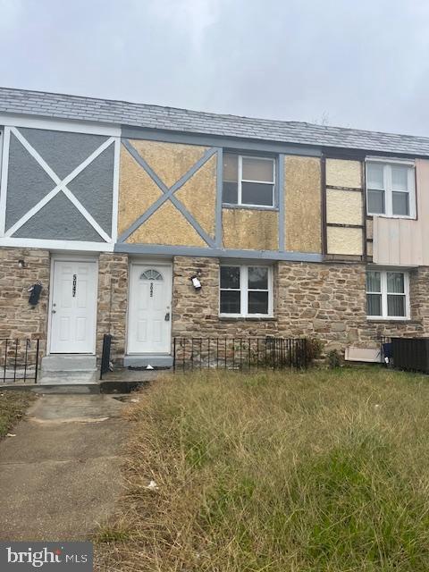 property at 5045 Pembridge Ave