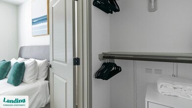 91 Jensen Dr-Unit -3145 in Houston, TX - Building Photo - Building Photo