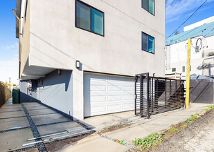 638 N Serrano Ave in Los Angeles, CA - Building Photo - Building Photo