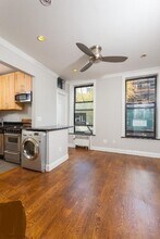 Avenue B, Unit 4A in New York, NY - Building Photo - Building Photo