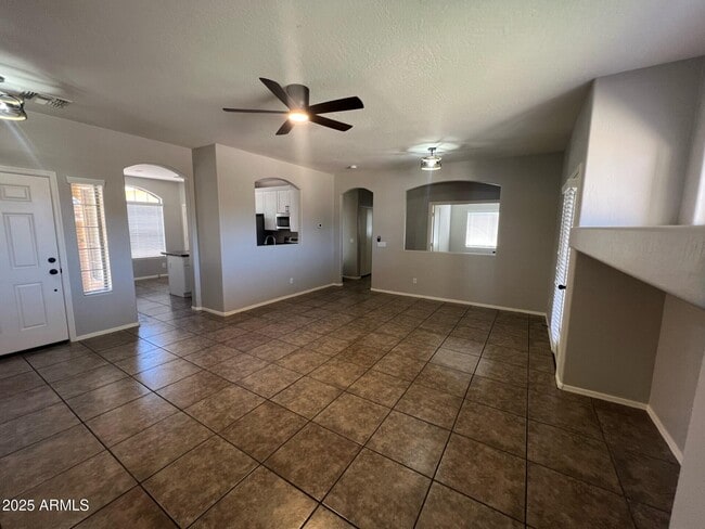 12922 W Corrine Dr in El Mirage, AZ - Building Photo - Building Photo