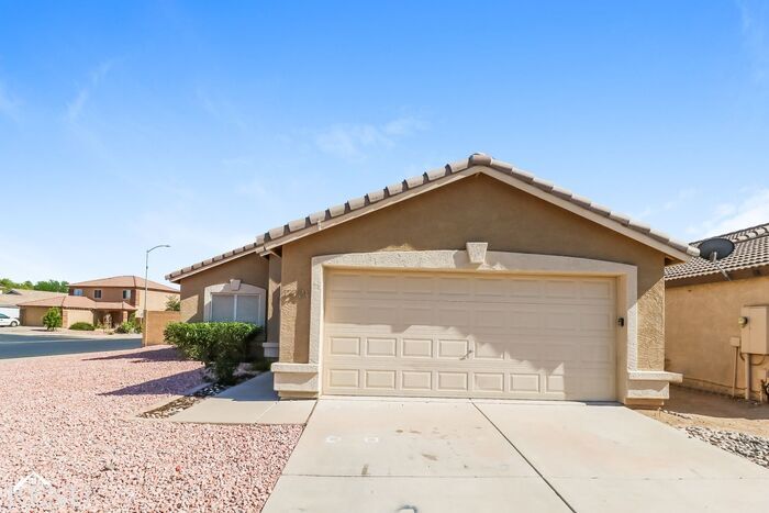 12701 W Aster Dr in El Mirage, AZ - Building Photo