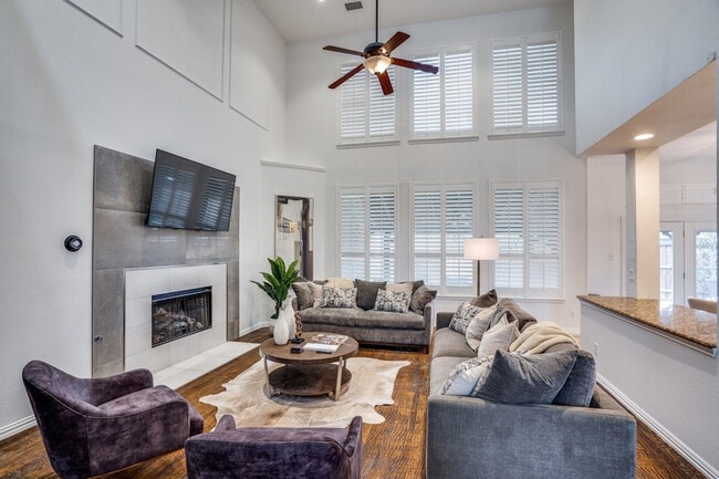 9022 Golden Pond Dr
