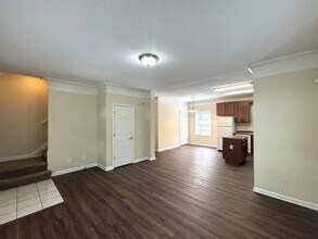 235 Derby St in Athens, GA - Foto de edificio - Building Photo