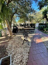 685 SW 19th Rd in Miami, FL - Building Photo - Building Photo