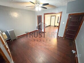 5719 N Howard St in Philadelphia, PA - Building Photo - Building Photo