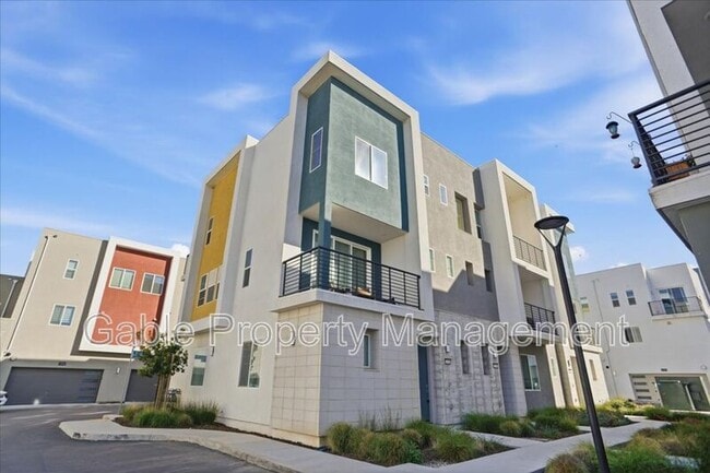 property at 27465 Viero Pl