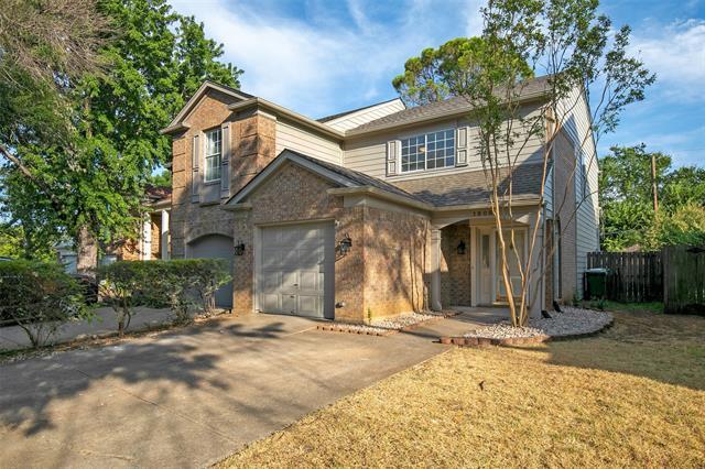 1608 Creek Bank Ln in Arlington, TX - Building Photo - Building Photo
