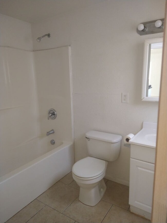 73542 Didsbury Dr in Twentynine Palms, CA - Building Photo - Building Photo