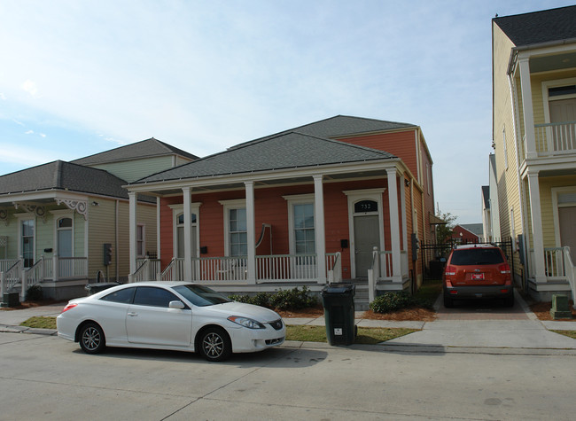 730 St Mary Dr in New Orleans, LA - Building Photo - Building Photo