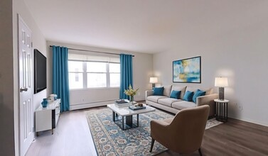 Seminary Apartments in Rahway, NJ - Foto de edificio - Building Photo