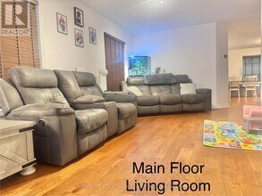 36 Pearl Dr in Orillia, ON - Building Photo - Building Photo