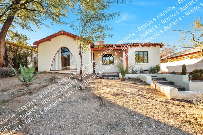 2516 E 4th St in Tucson, AZ - Building Photo - Building Photo