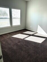 1051 N Farm to Market 1660 in Hutto, TX - Building Photo - Building Photo