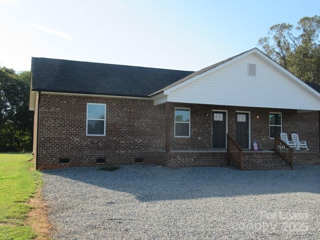 419 Northbrook III School Rd in Vale, NC - Building Photo - Building Photo
