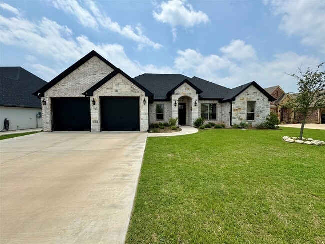 property at 6611 Pinehurst Dr