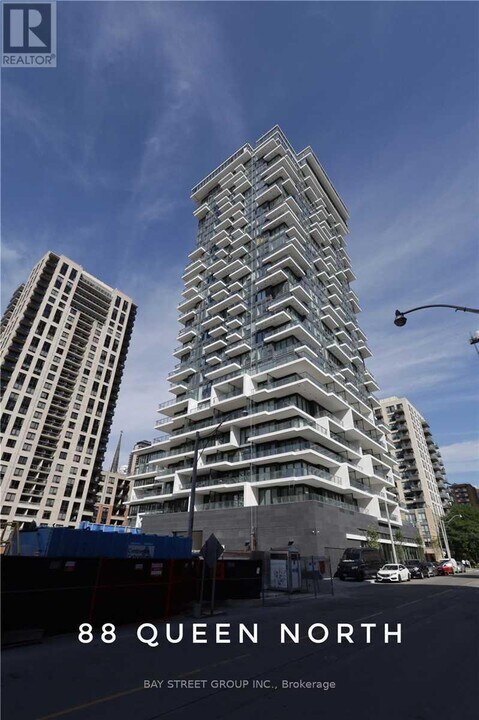 77-3077 Shuter St in Toronto, ON - Building Photo