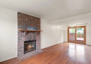 5764 Ralston Ct in Woodbridge, VA - Building Photo - Building Photo