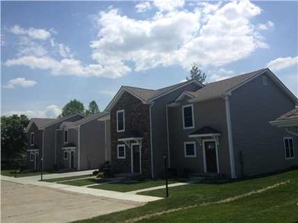 Stonecrest Villas Apartments in Seymour, IN - Building Photo