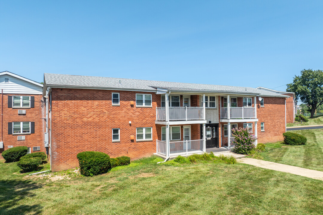 Allen Gardens Apartments in Allentown, PA - Foto de edificio