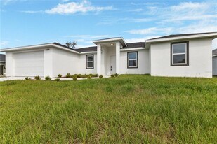 13306 Allentown Ave in Port Charlotte, FL - Building Photo