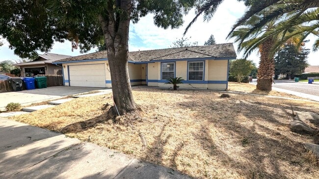 property at 732 N Walch Way